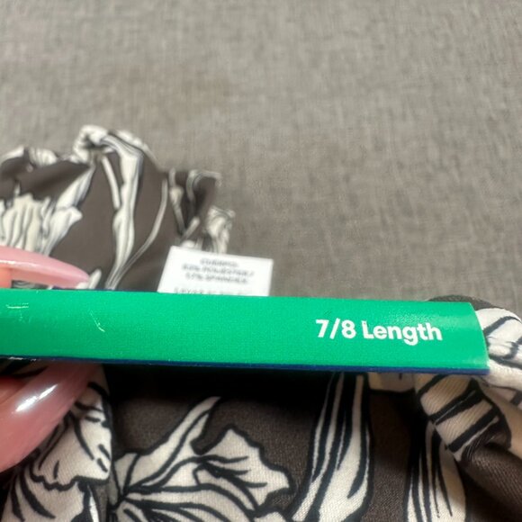 NEW! JoyLab Floral Leggings‎ Yoga Athletic Medium Comfort Soft Stretchy - Picture 11 of 14